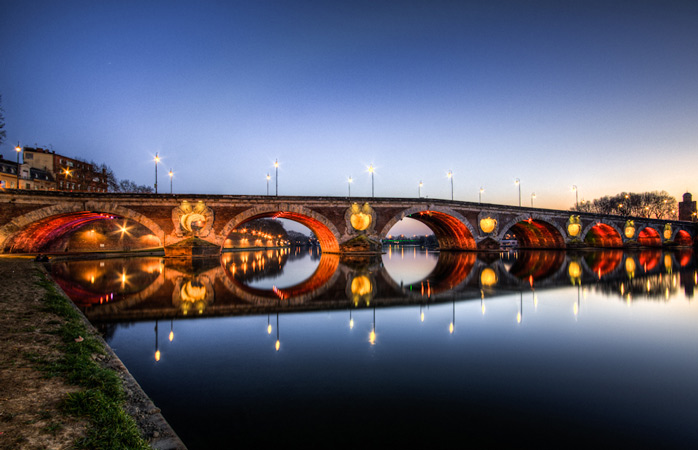 Pont Neuf bridge immersed in beautiful lights